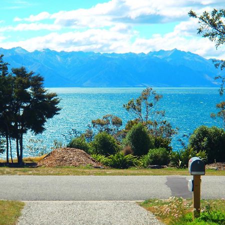 Lakefront Fantail Cottage Lake Hawea, Wanaka エクステリア 写真